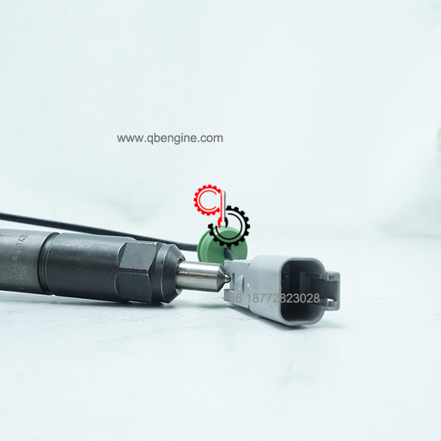 0432191409 4025279 3093282 QST30-C SAA12V140E-2 Komatsu Excavator Engine Spare Parts New Diesel Fuel Injector