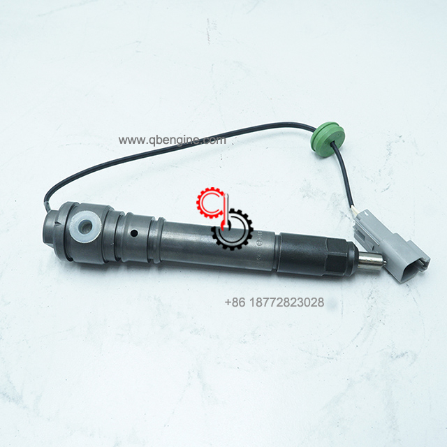 0432191409 4025279 3093282 QST30-C SAA12V140E-2 Komatsu Excavator Engine Spare Parts New Diesel Fuel Injector