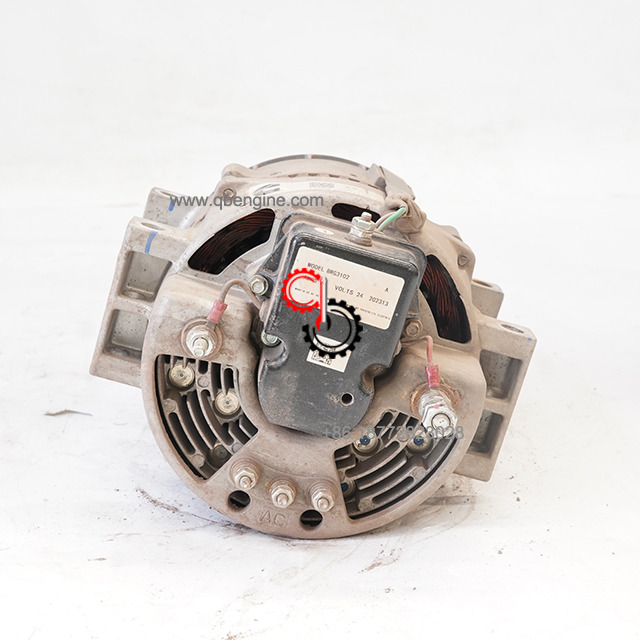 Genuine Cummins Industrial Engine Spare Parts 24V 140A Alternator 5716496