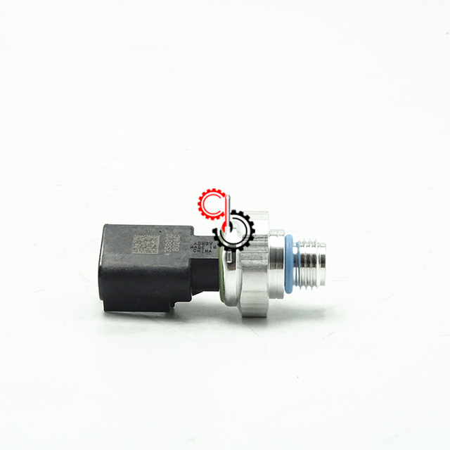 Genuine Diesel Engine Parts Genuine Cummins Pressure Sensor 4358810 Oil Pressure Sensor