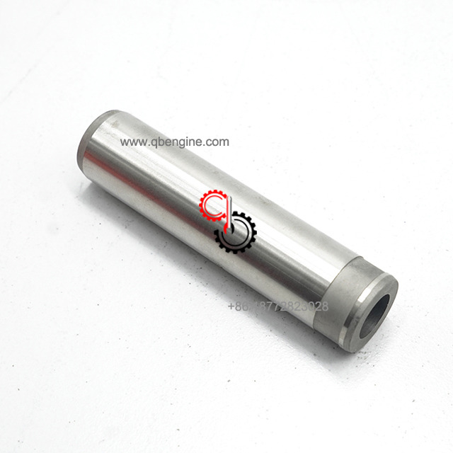 Premium Cummins Engine Parts K38 3018818 Valve stem Guide 3018818