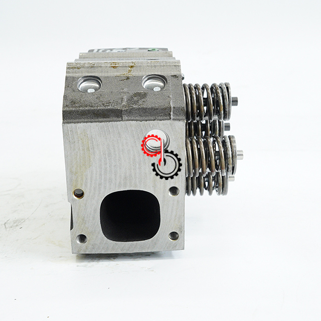 Excavator Engine Parts SAA12V140Z QST30 6216-11-1200 3093478 3094190 3092216 4068673 Cylinder Head