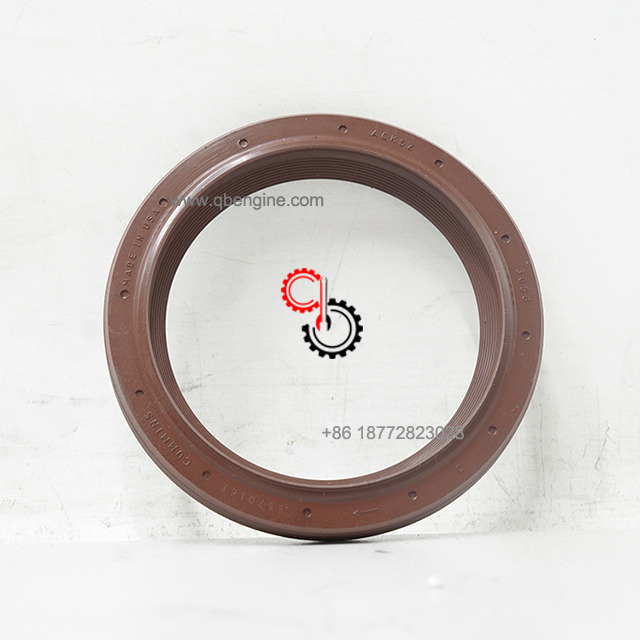 5527066 Original Engine Spare Parts Cummins Oil Seal 5527066