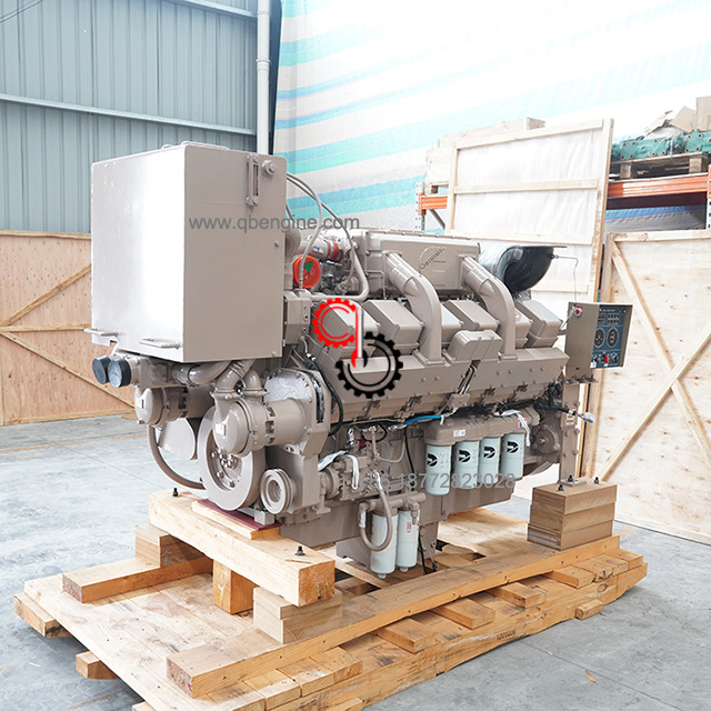 Cummins KTA38-MO 671KW 1800rpm Marine Engine Assembly with Heat Exchanger and Seawater Pump