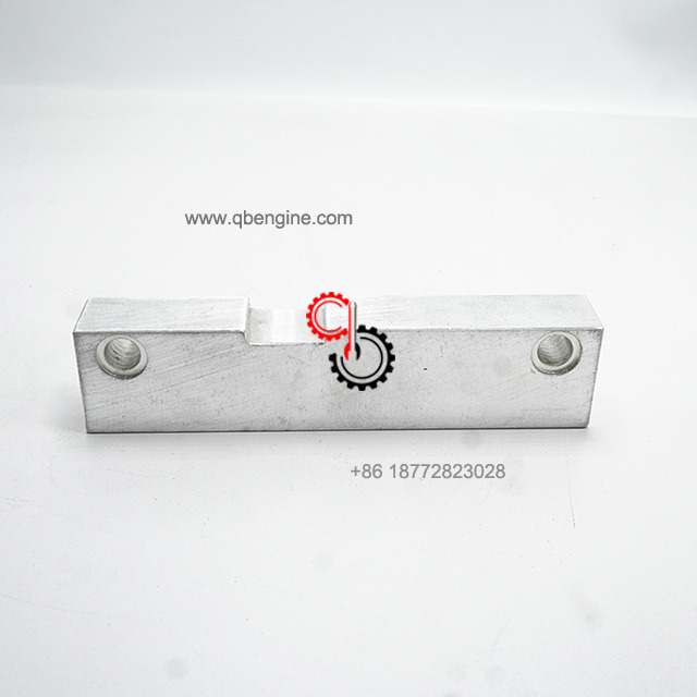 OEM Replacement Cummins Engine Spacer Mounting Spacer 3899388