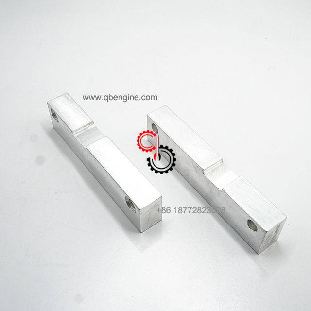 OEM Replacement Cummins Engine Spacer Mounting Spacer 3899388