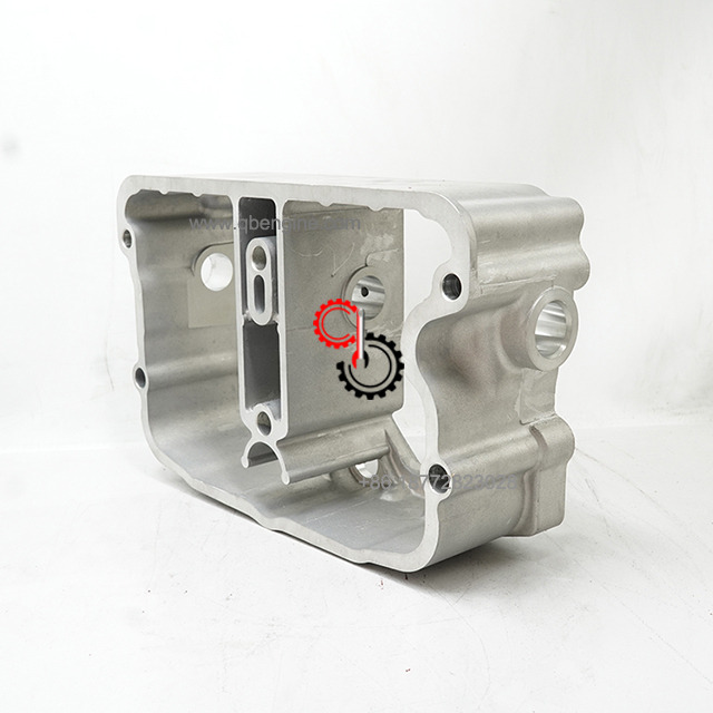 Cummins NT855 Rocker Housing 3052170 Brand New Heavy-Duty Truck Engine Parts 