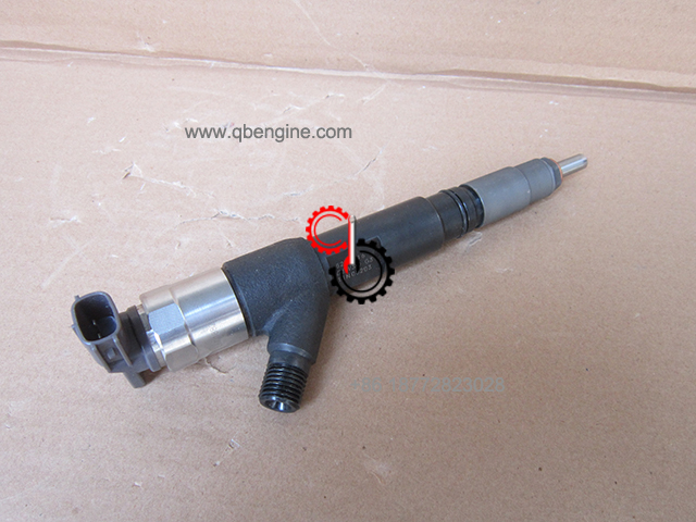 5284016 ISB3.9 Wholesale Fuel Injectors Genuine Cummins ISB5.9 Engine Parts