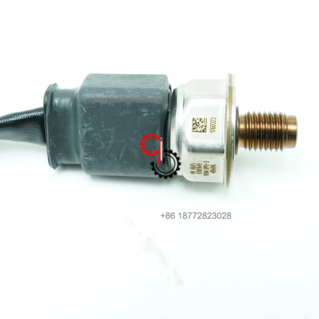 4954245 Fuel Rail Pressure Sensor Genuine Cummins Diesel Engine Parts