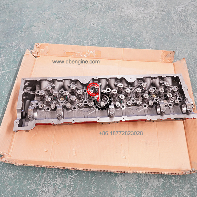 5689534 QSM15 M15 ISX15 X15 Cummins Cylinder Head Original Diesel Engine Parts 