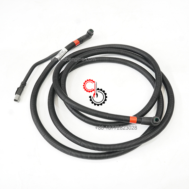 4388438 A053N043 Original Cummins DEF Fluid Heating Hose Diesel Engine Spare Parts