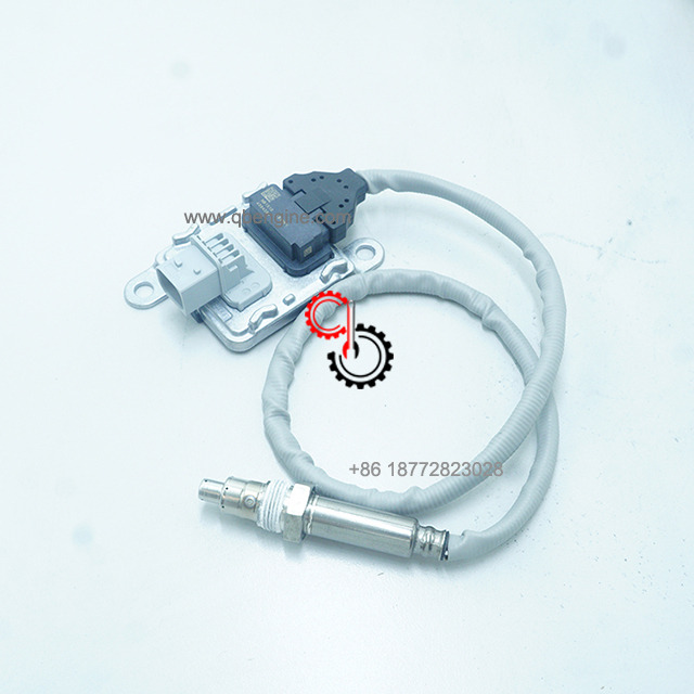 Premium Industrial Cummins Engine Accessories Nitrogen Oxide Sensor 4384394