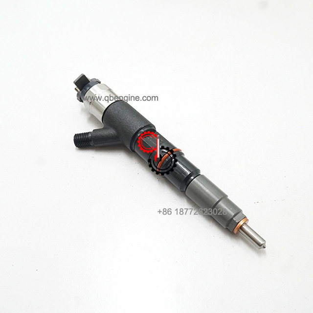 Premium Cummins ISB5.9 QSB5.9 Engine Parts Fuel Injector 6474055