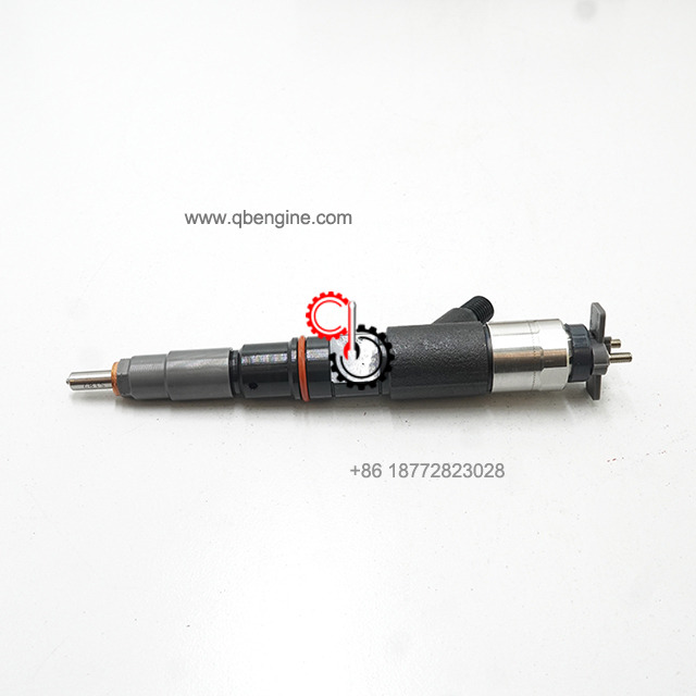 Premium Cummins ISB5.9 QSB5.9 Engine Parts Fuel Injector 6474055