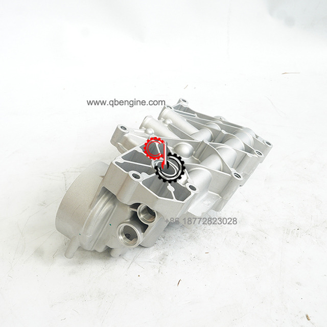 Premium Cummins QSM15 Diesel Engine Parts Oil Filter Cooler Housing 5557887