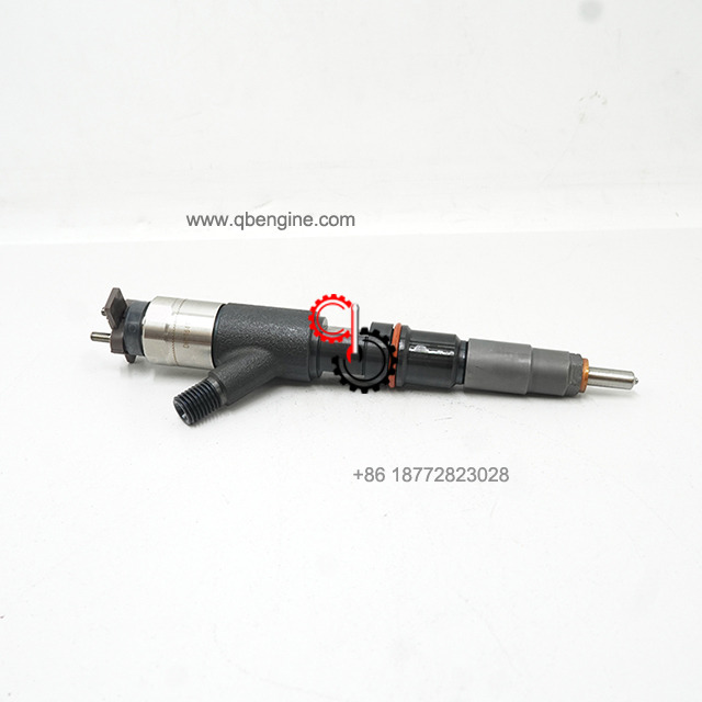 Industrial Cummins ISB5.9 Engine Parts Fuel Injector 6473485